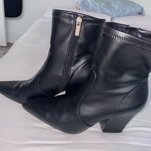Size 8 Black Boots Jessica Simpson